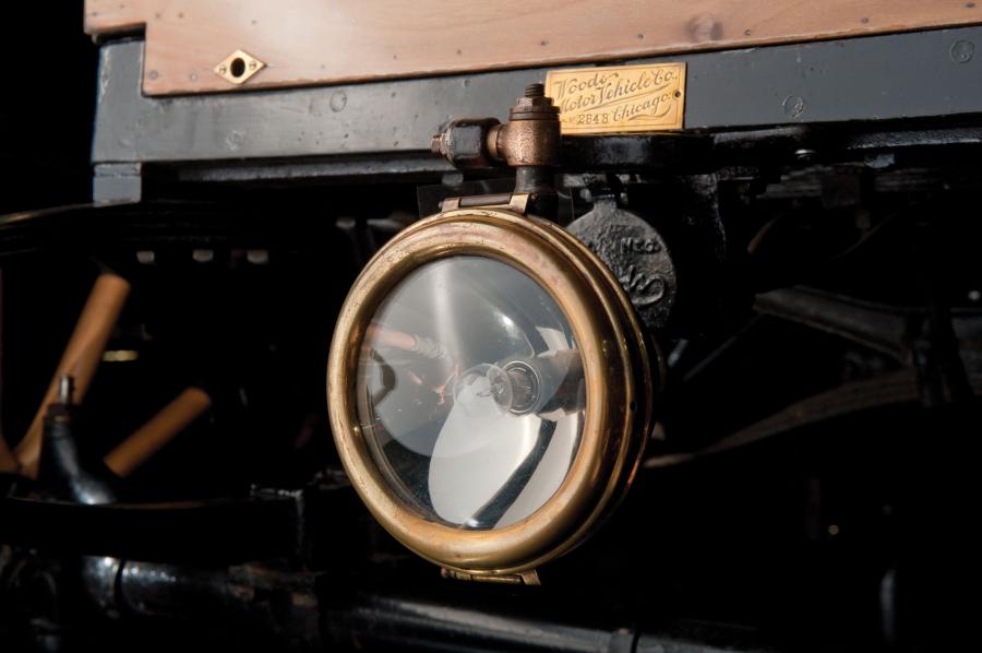 Детали экстерьера Woods Electric Style 214A Queen Victoria Brougham 1905 года  (фото 7 из 21)